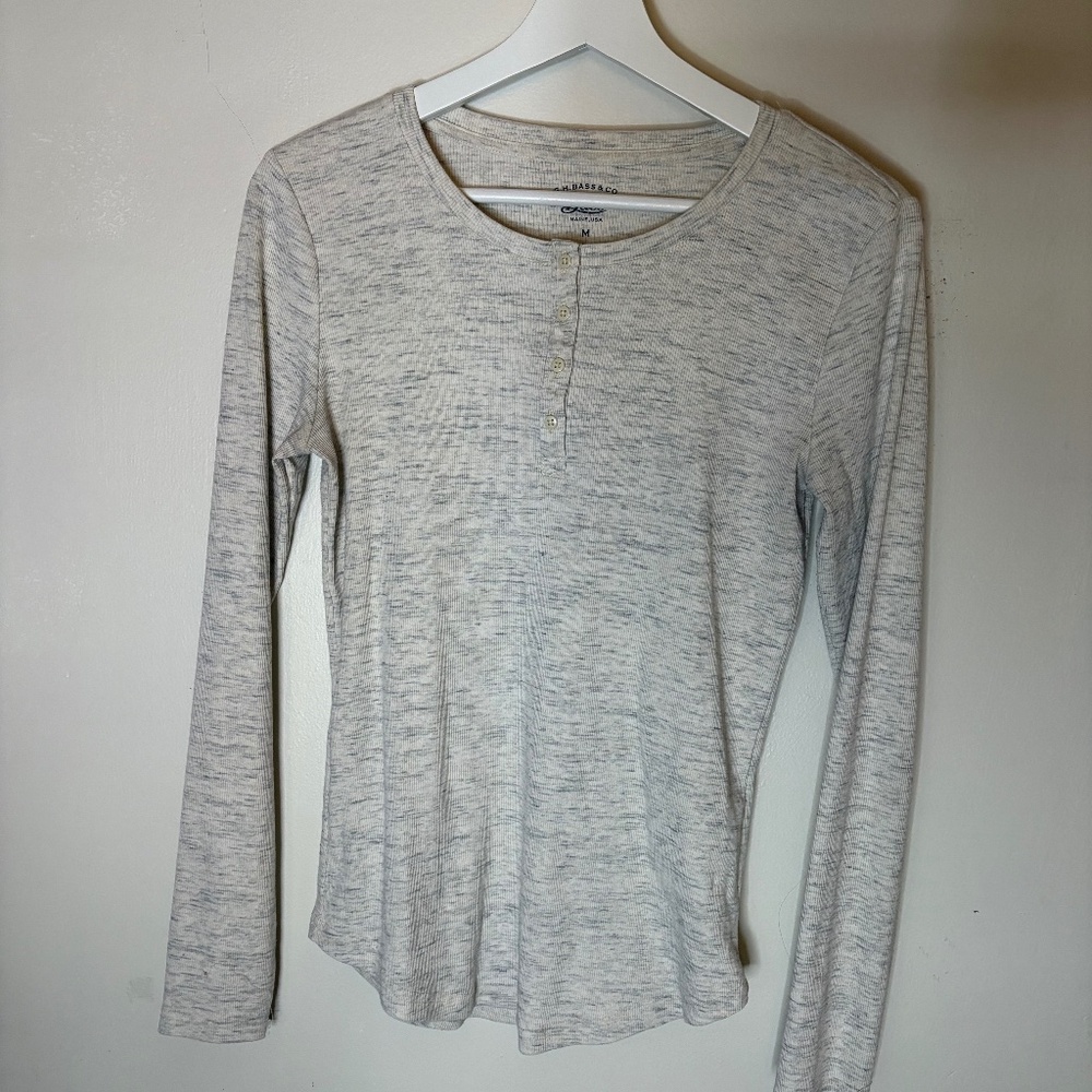 Light Heather Gray G.H. Bass & Co. Henley Long Sleeve – Size M